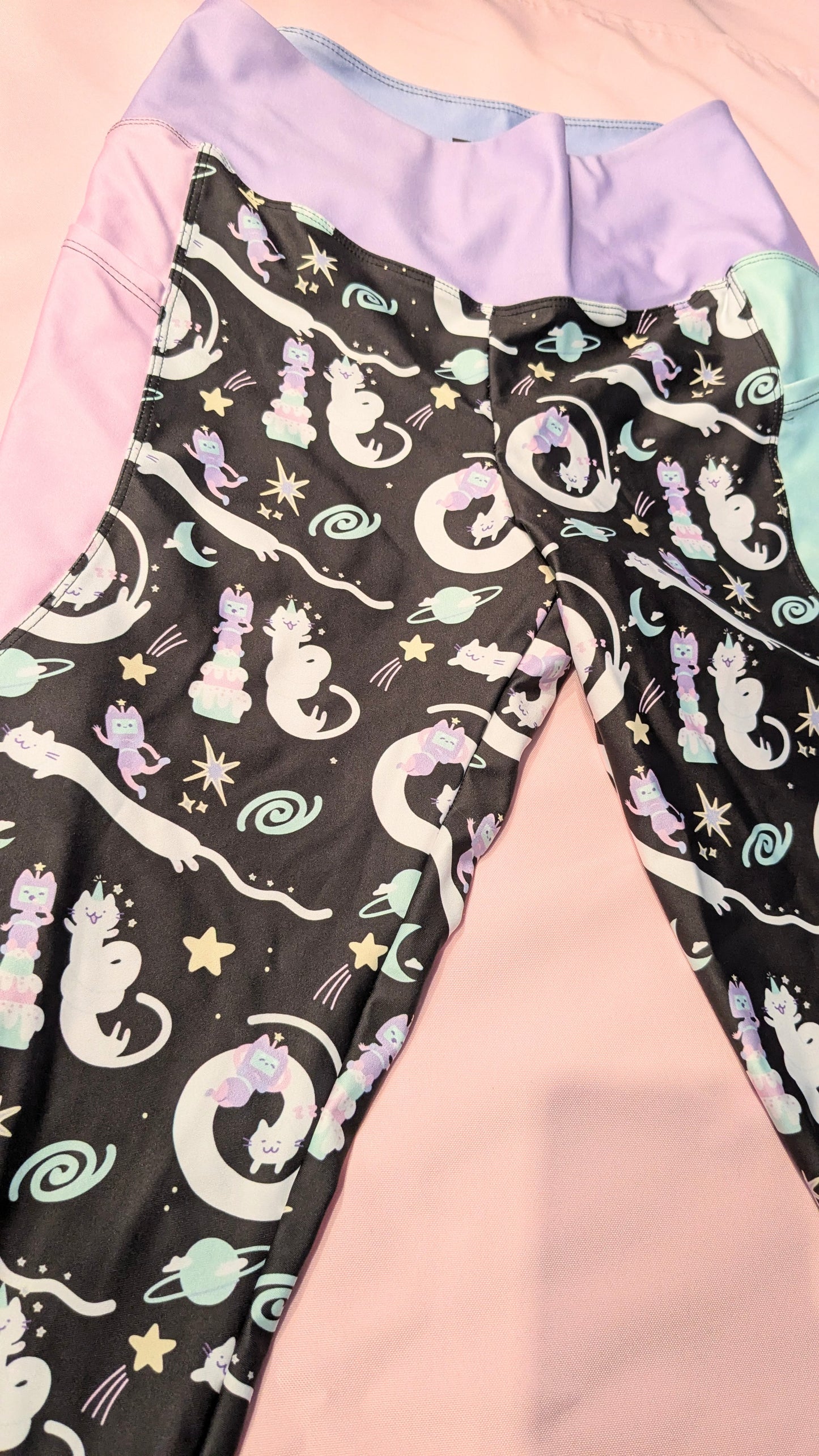Kawaii Cat Patterned Leggings with pockets | Frillability Collab 2XS-6XL